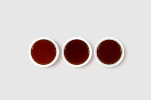七十五載榮光，金嘜傳世 中茶金嘜7502熟茶重磅上市